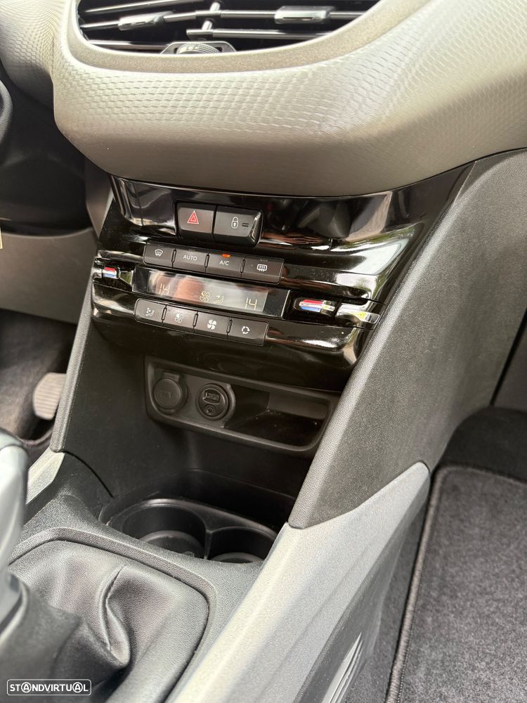 Peugeot 2008 1.2 PureTech Allure - 13