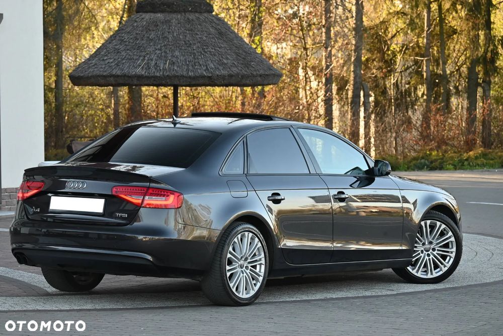 Audi A4 Limousine 1.8 TFSI S line Sportpaket - 12