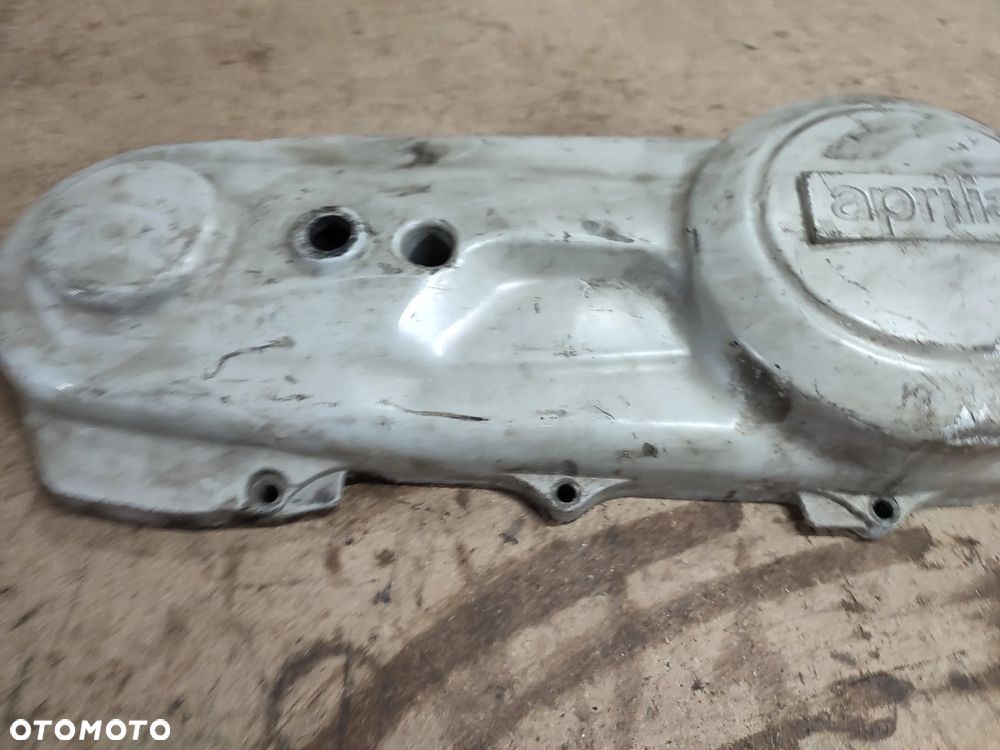 Dekiel, pokrywa silnika Aprilia - 3