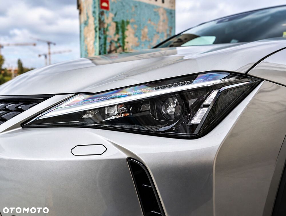 Lexus UX 250h GPF F Impression 2WD - 14