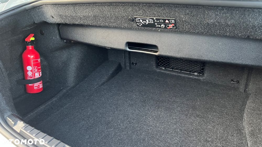 BMW Seria 1 118d - 18