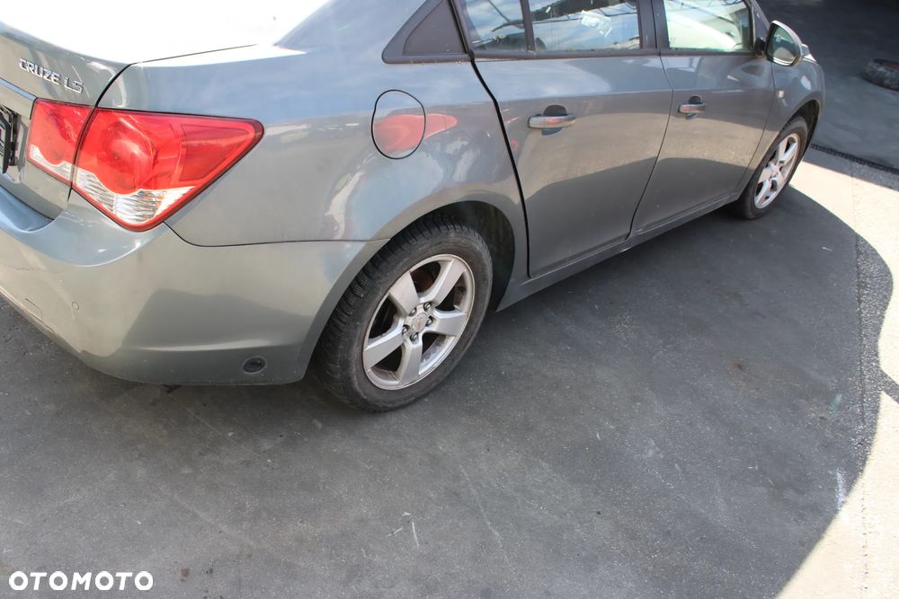 Chevrolet Cruze Maska GCV Drzwi - 7