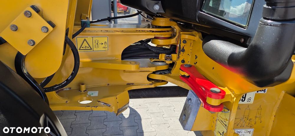 Caterpillar <<Ładowarka CAT 906H2, tylko 2900Mtg pełny serwis CAT,szczęka+widły,z Niemiec>>>> - 12