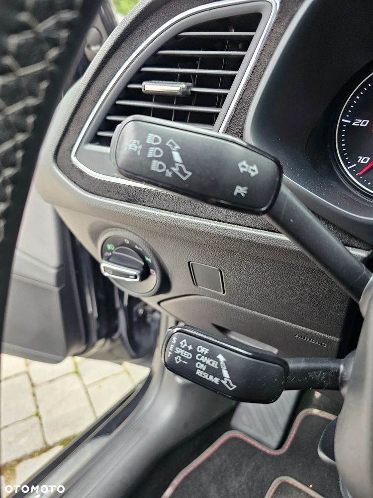 Seat Leon 2.0 TDI DPF Start&Stop XCELLENCE - 25