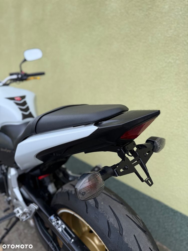Honda Hornet - 20