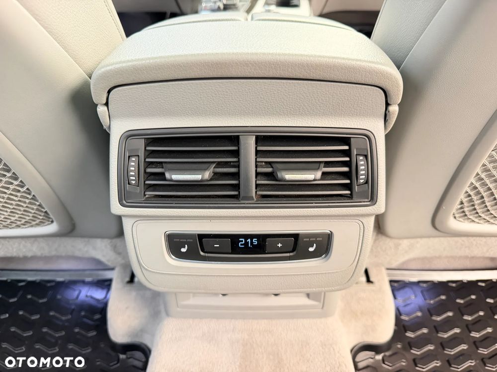 Audi Q7 - 12