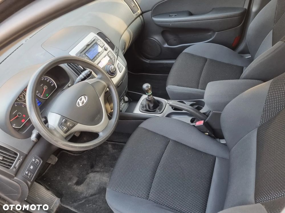 Hyundai i30 1.6 CRDi Comfort - 8