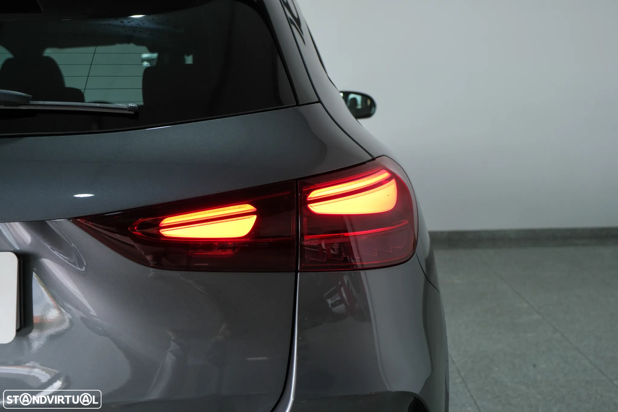 Mercedes-Benz GLA 200 d AMG Line - 15
