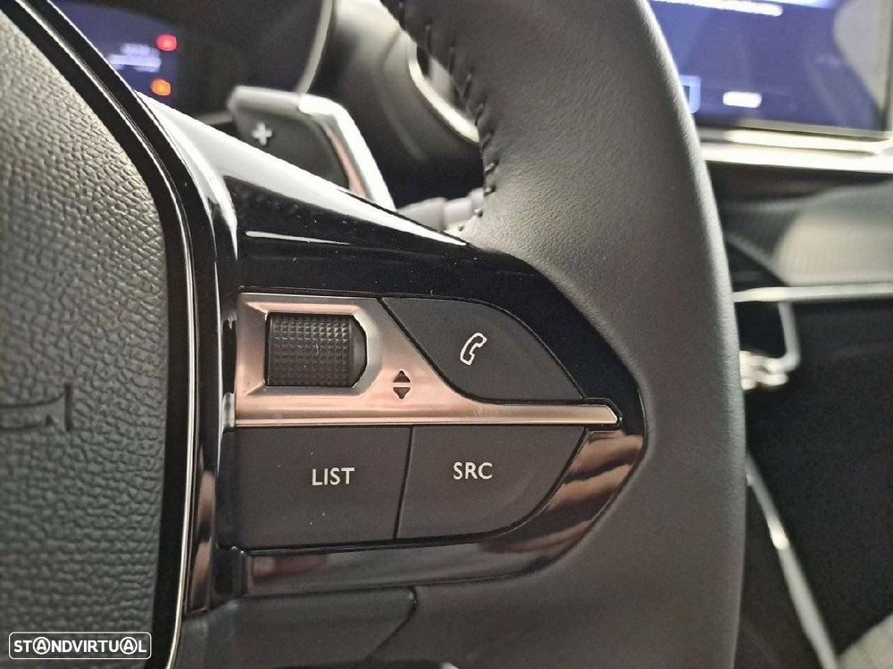 Peugeot 2008 1.2 Hybrid Allure e-DCS6 - 17