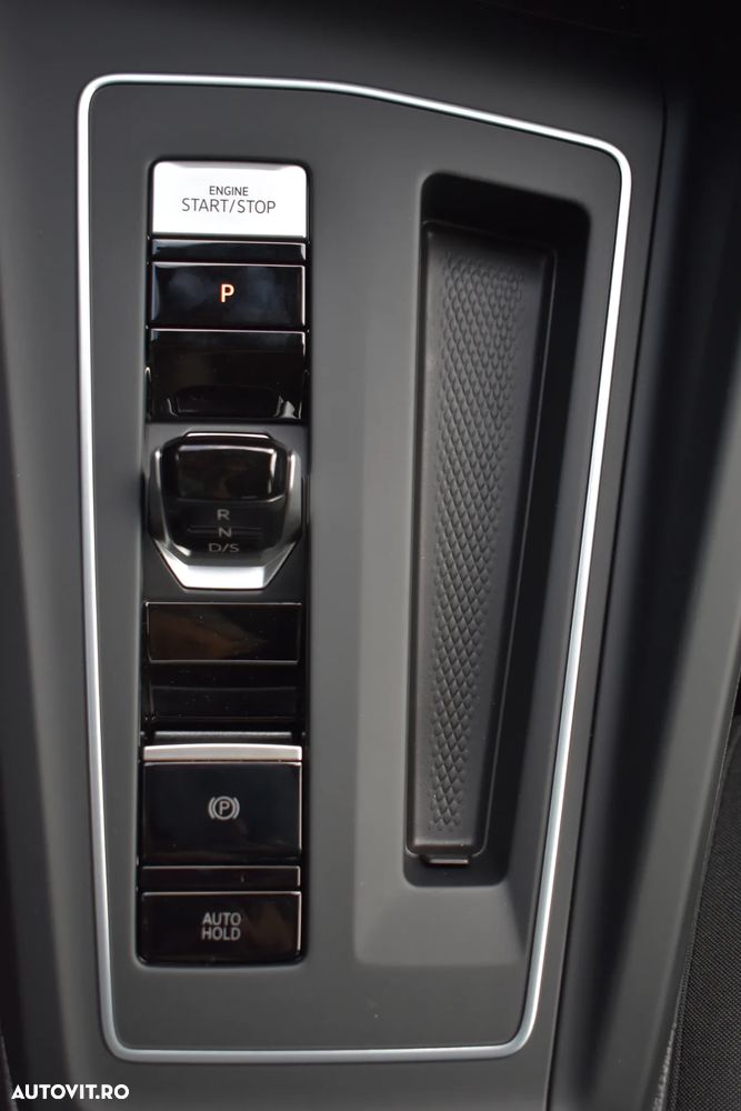 Volkswagen Golf - 27