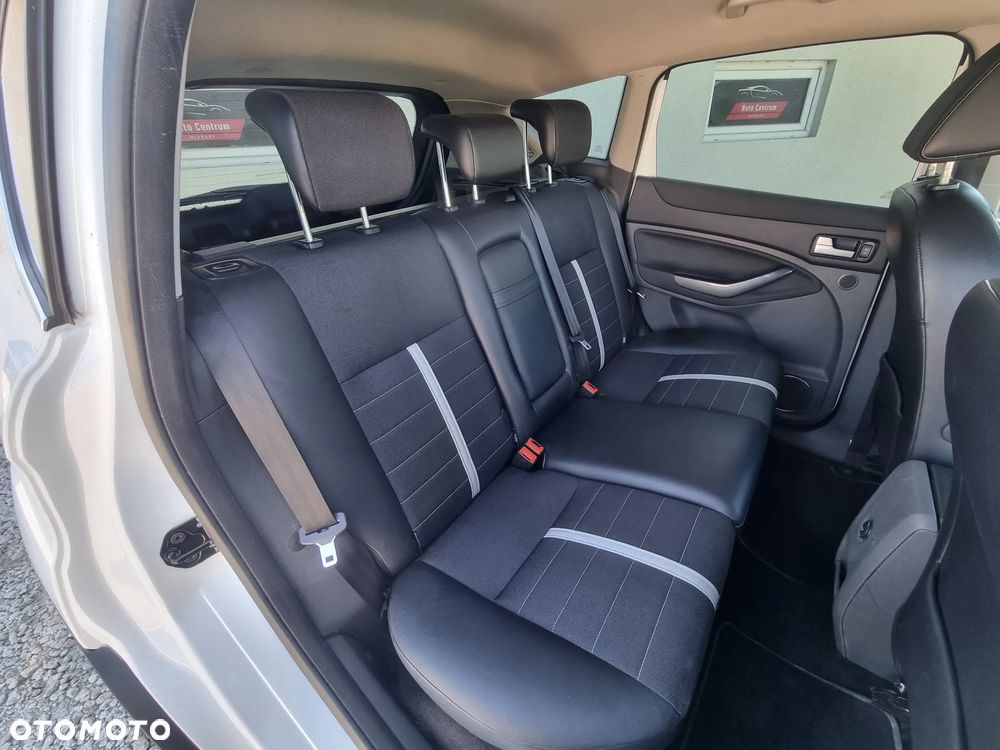 Ford Kuga 2.0 TDCi 4x4 Trend - 11