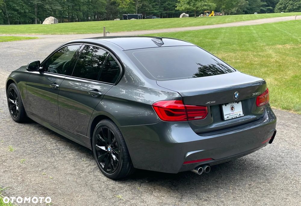 BMW Seria 3 330i xDrive Edition M Sport Shadow - 10
