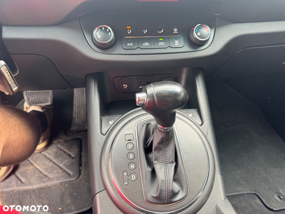 Kia Sportage 2.0 CVVT 4WD Automatik Spirit - 13