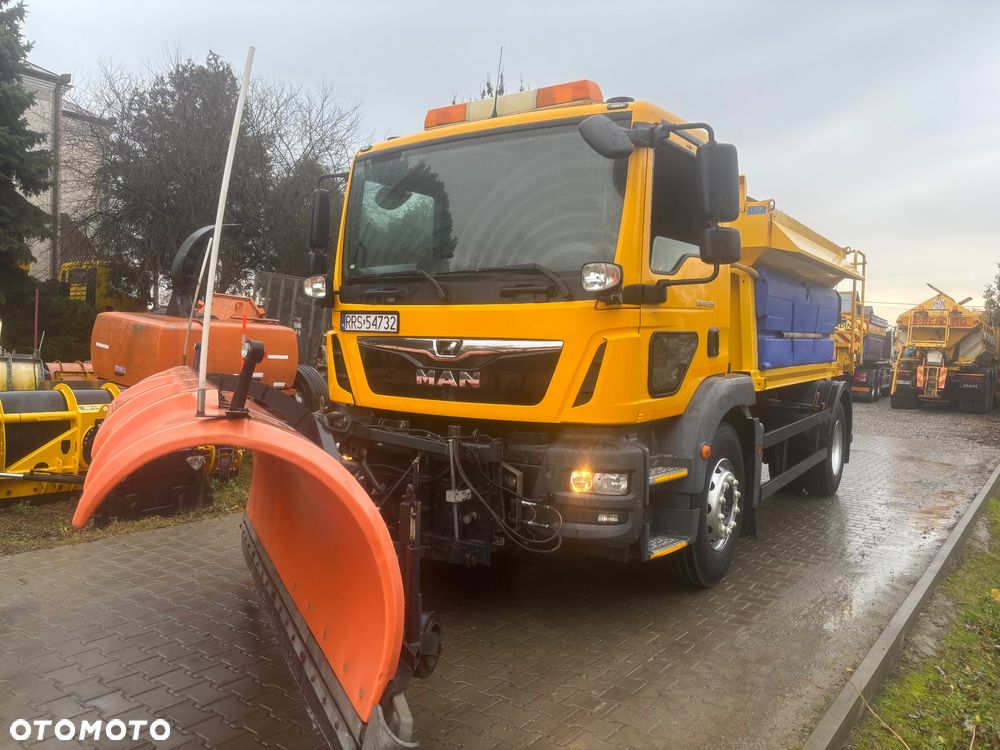 MAN TGM 26.290 6X4BB PIASKARKA SOLARKA pług schmidt - 24