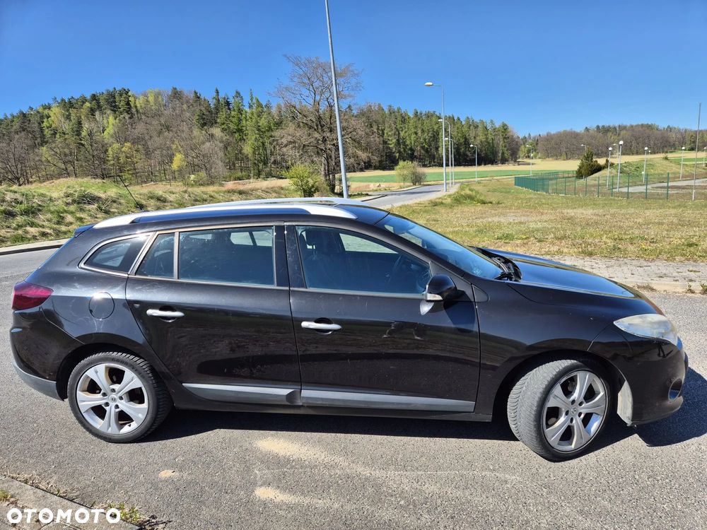 Renault Megane TCe 180 Dynamique - 4