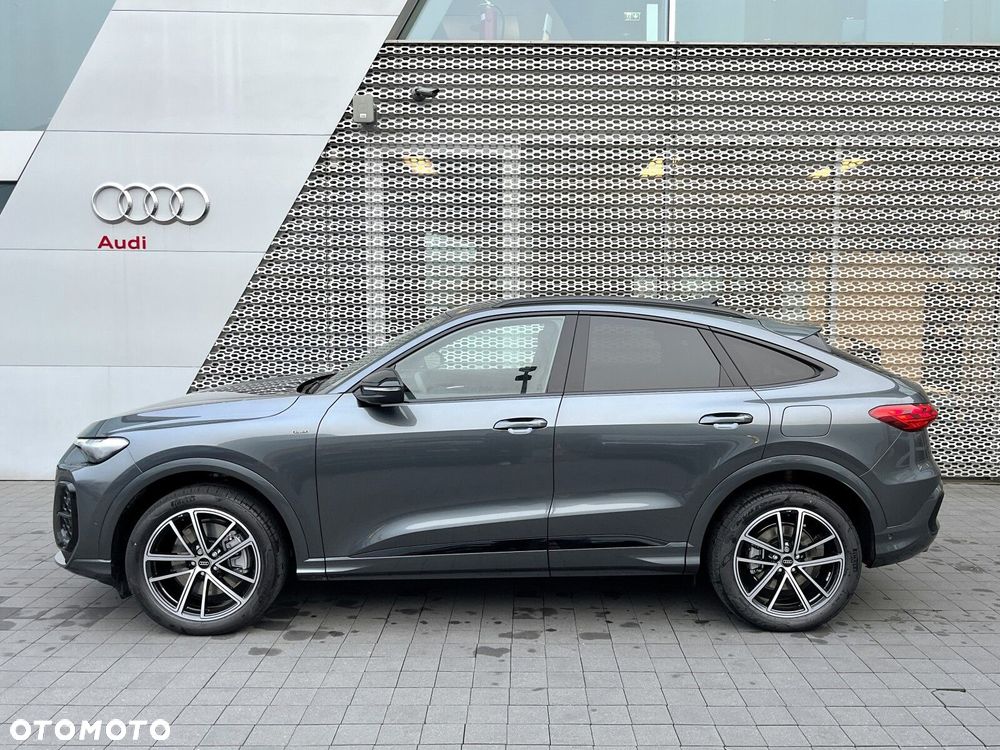 Audi Q5 Sportback - 8