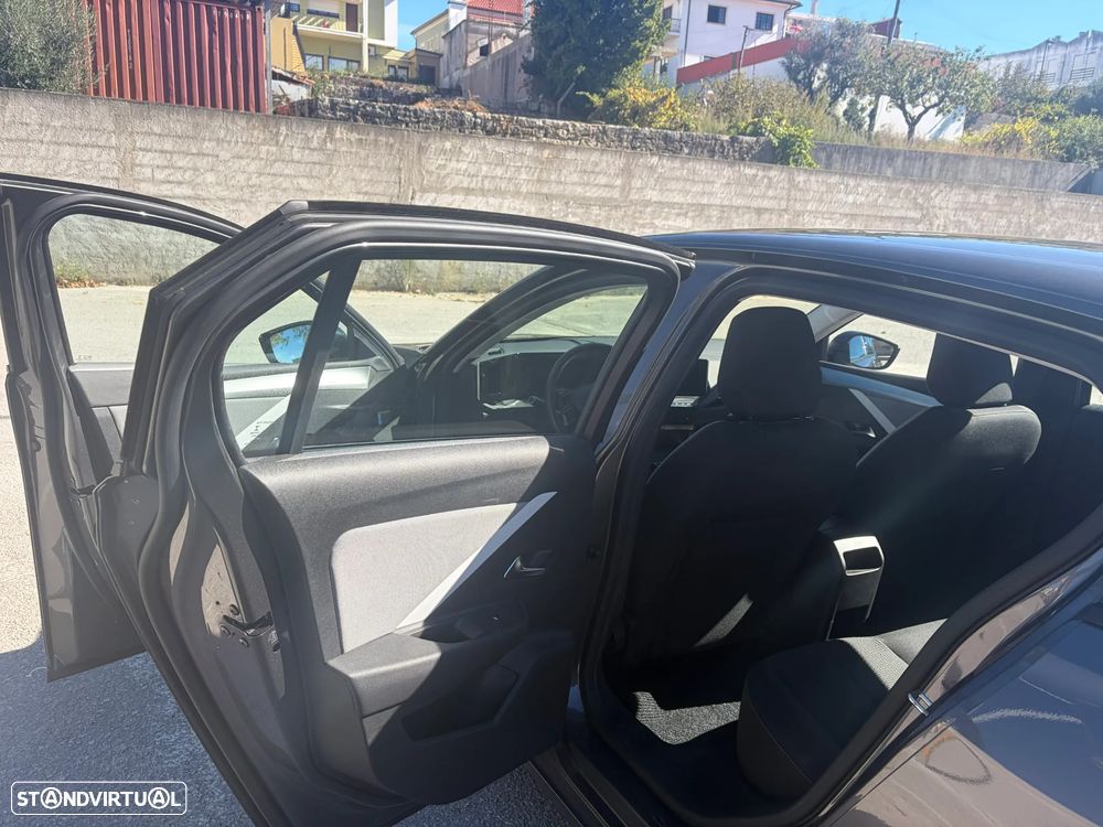 Opel Astra 1.5 D Business - 11
