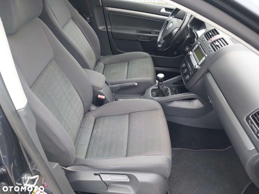 Volkswagen Golf 1.6 Tour - 16