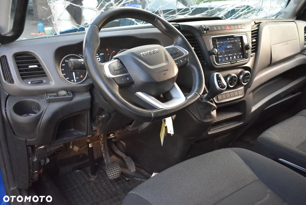 Iveco Daily 35S18 3,0 HI-MATIC LED NAVI Salon PL - 10