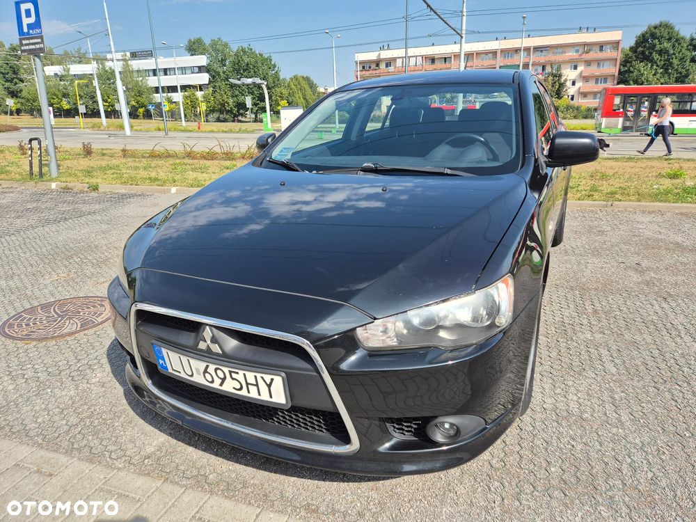 Mitsubishi Lancer - 1