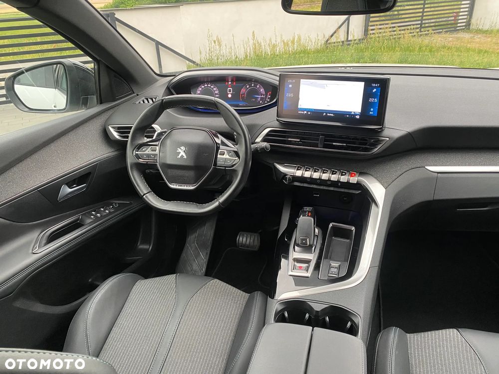 Peugeot 3008 1.2 PureTech GPF Allure S&S EAT8 - 7