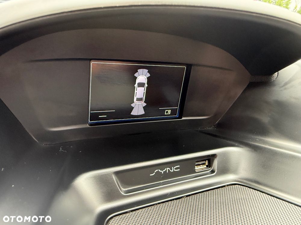 Ford Kuga 1.5 EcoBoost 2x4 Cool & Connect - 16