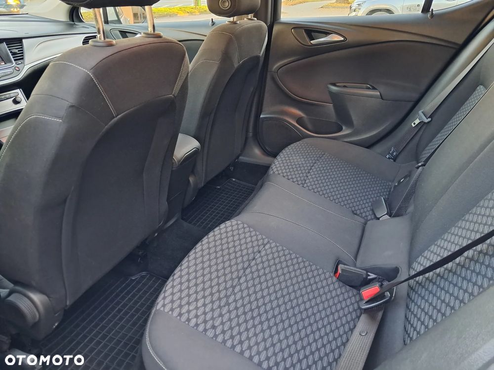Opel Astra - 9
