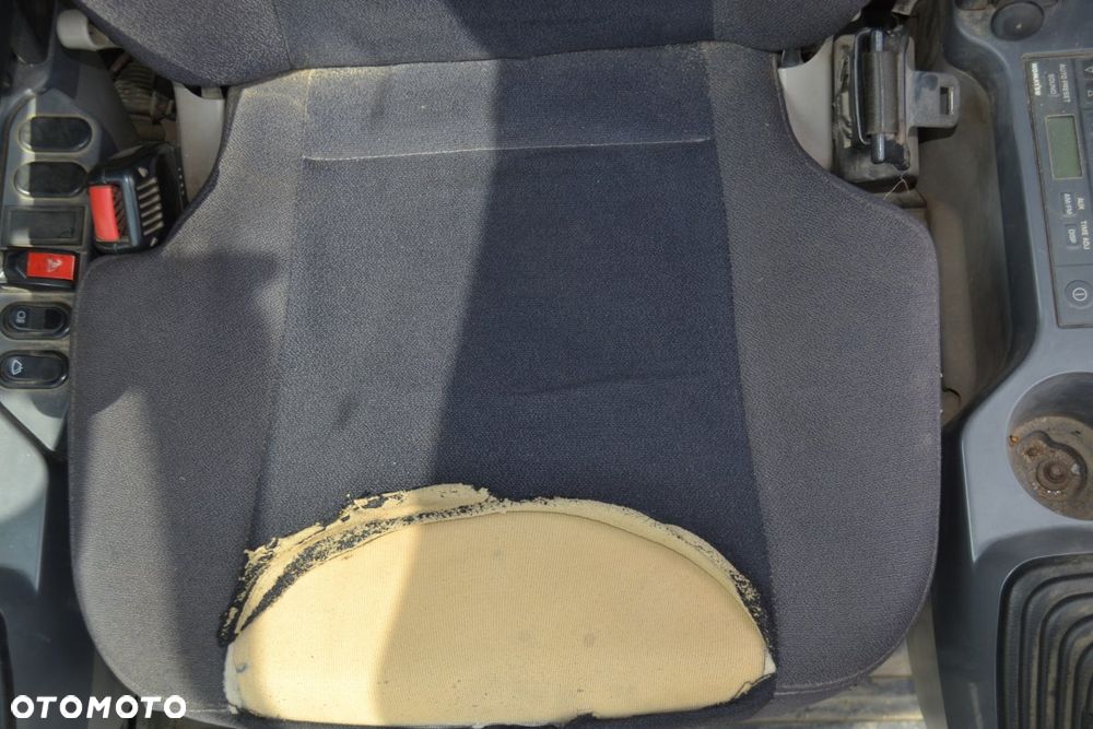 Komatsu PC210LC-11 - 21