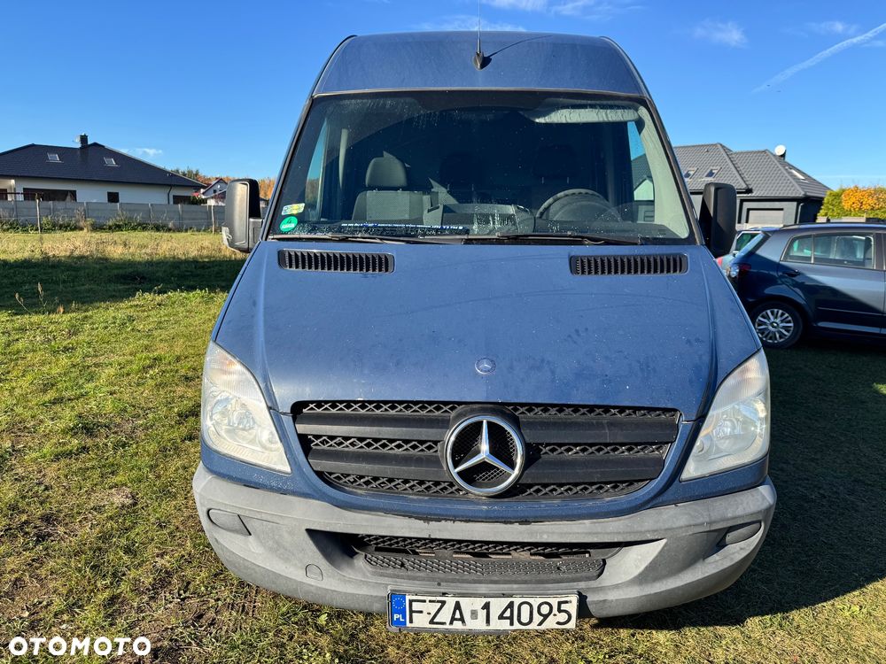 Mercedes-Benz Sprinter - 2
