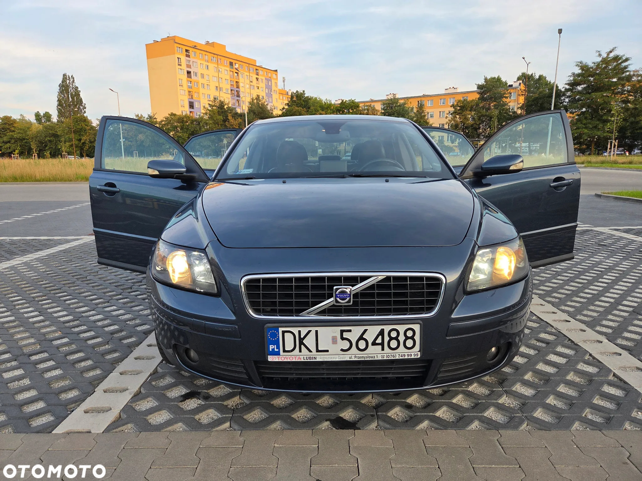 Volvo S40 1.8 - 10