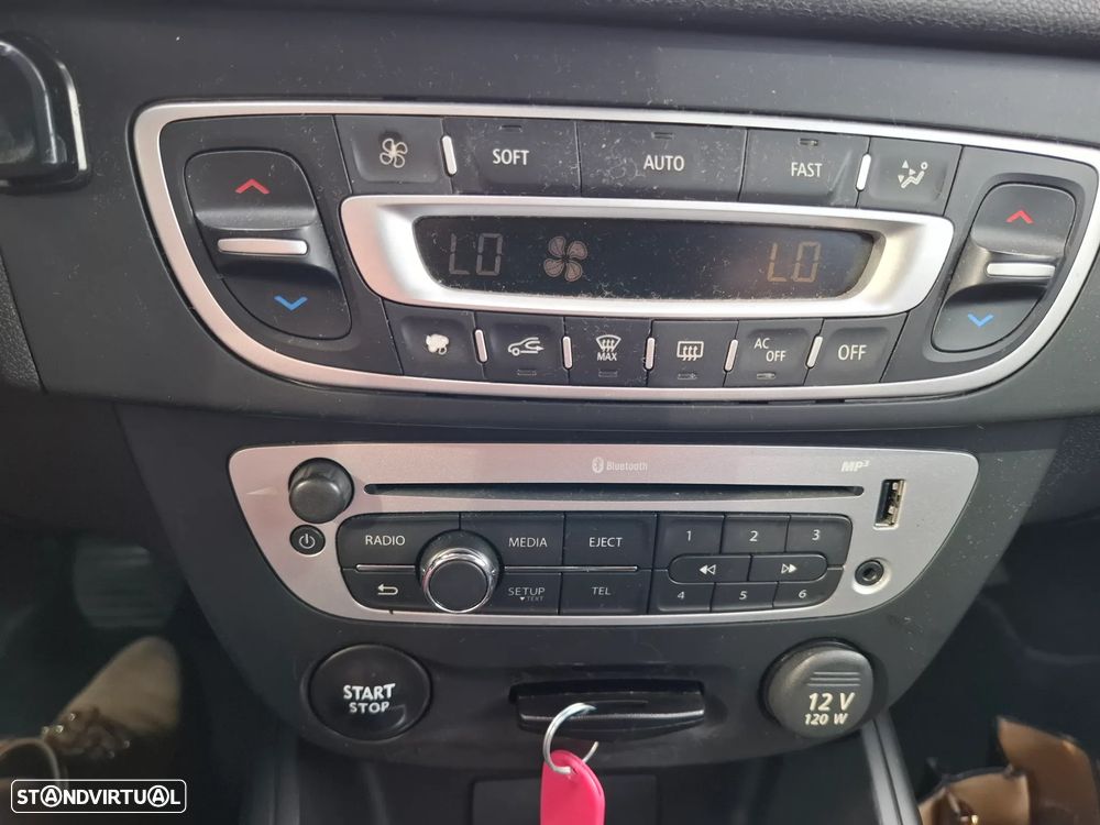 Renault Mégane Sport Tourer 1.5 dCi Dynamique - 8