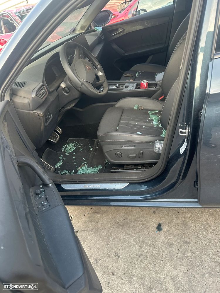 CUPRA LEON 1.4 TFSI PLUG-IN HYBRID 204 CV MOTOR DGEA DE 2023 EM CENTRO DE ABATE (FIM DE VIDA) - 4