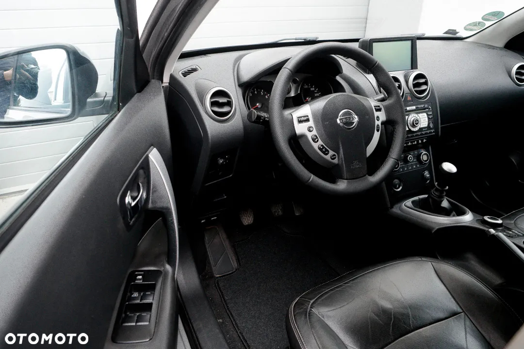Nissan Qashqai 2.0 4x4 Tekna - 11