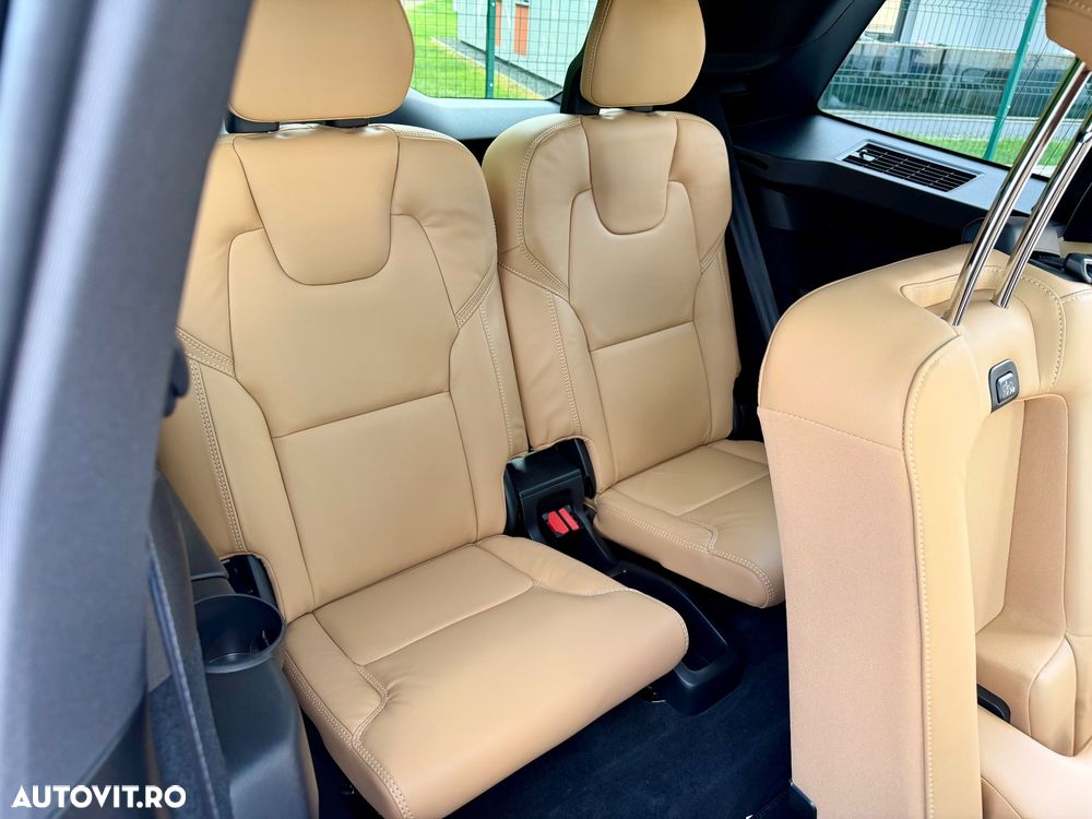 Volvo XC 90 - 20