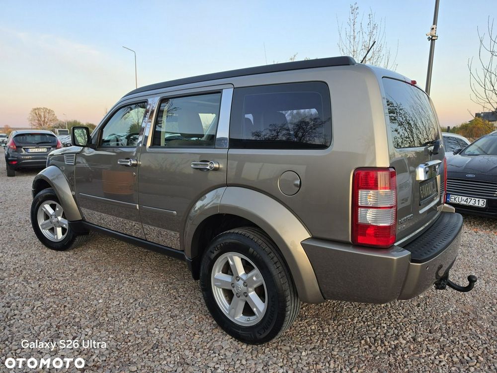 Dodge Nitro - 9