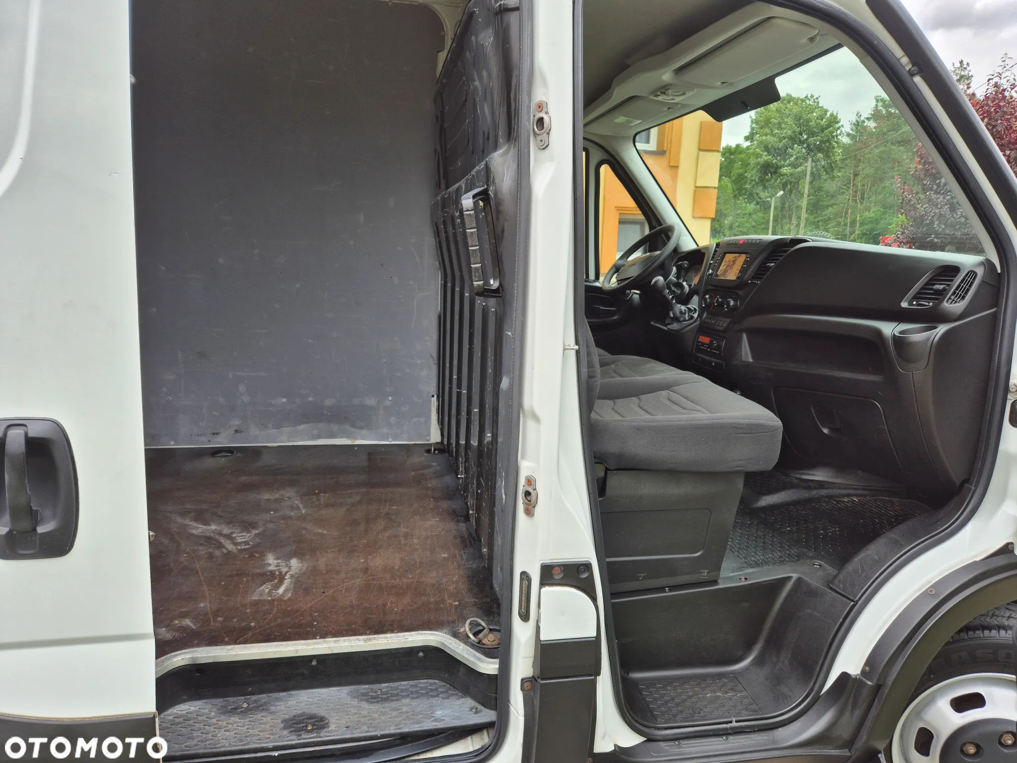 Iveco DAILY 40C15 L3H2 KLIMA BLIZNIAK TEMPOMAT BLOKADA MOSTU NAVI - 18