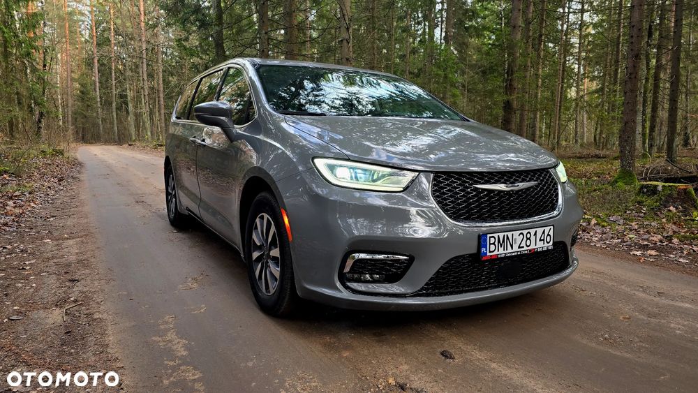 Chrysler Pacifica - 14