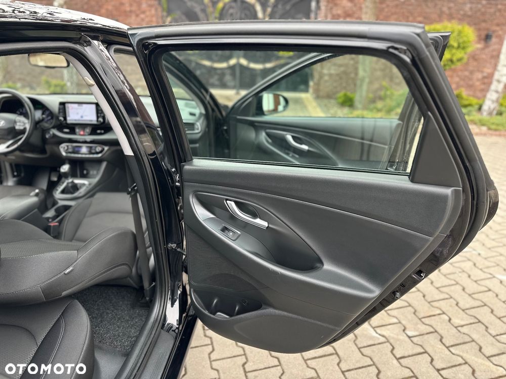Hyundai i30 1.4 Passion Plus - 38
