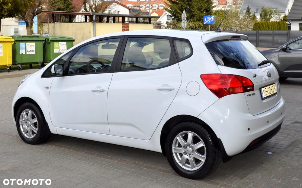 Kia Venga 1.4 CVVT Attract - 12