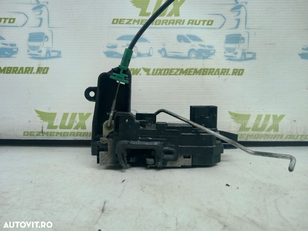 Broasca usa dreapta fata 13210749 Opel Astra H [2004 - 2007] - 2