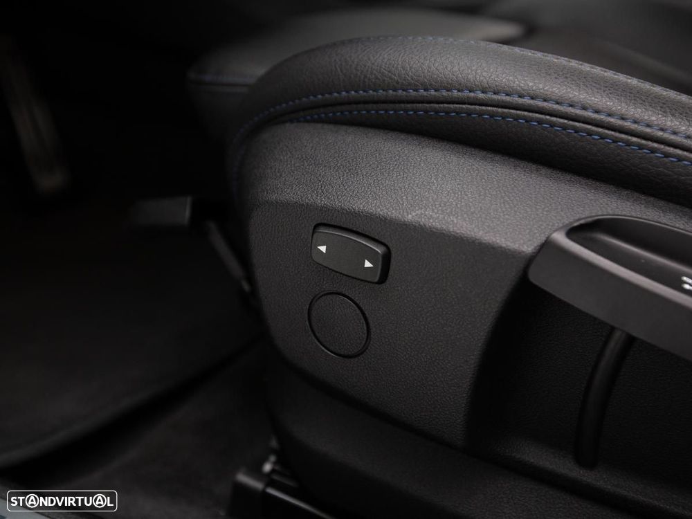 BMW 116 d Pack Desportivo M - 16