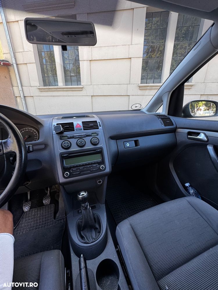 Volkswagen Touran 1.9TDI Basis - 7