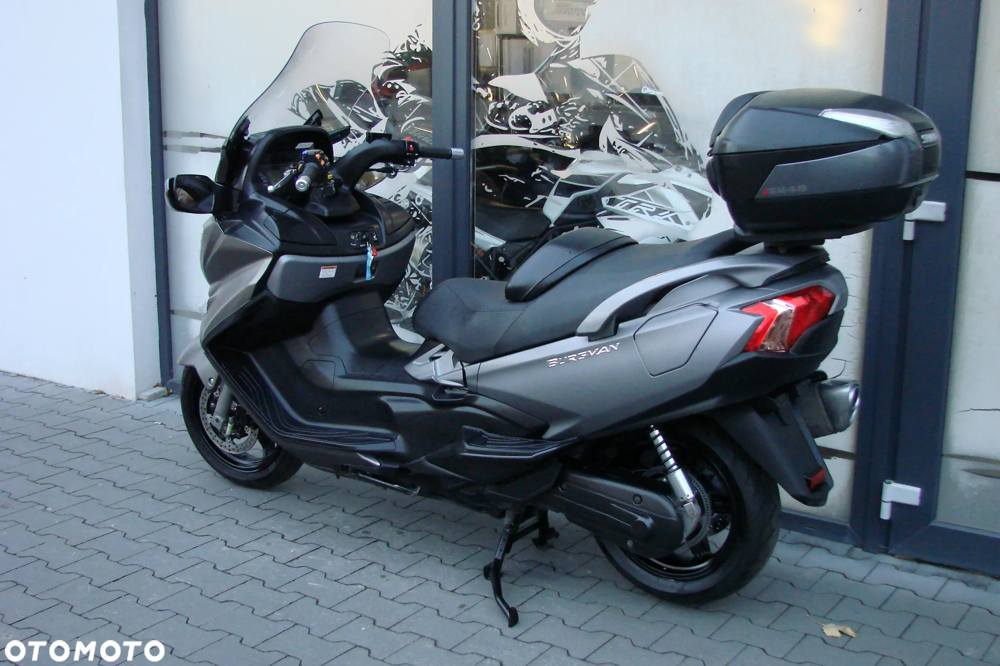 Suzuki Burgman - 6
