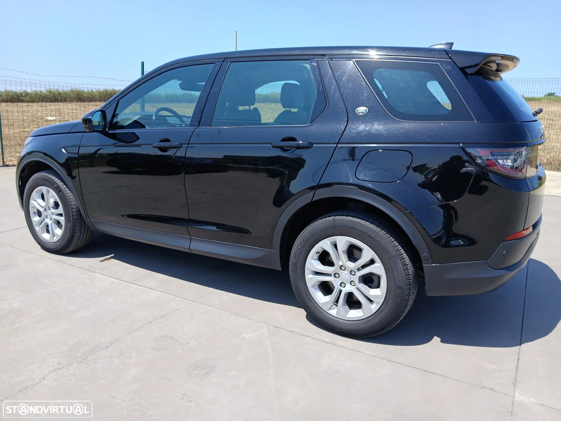 Land Rover Discovery Sport 1.5 I3 P300e AWD R-Dynamic SE - 5