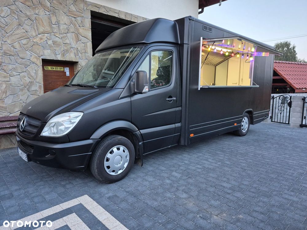 Mercedes-Benz Sprinter - 2