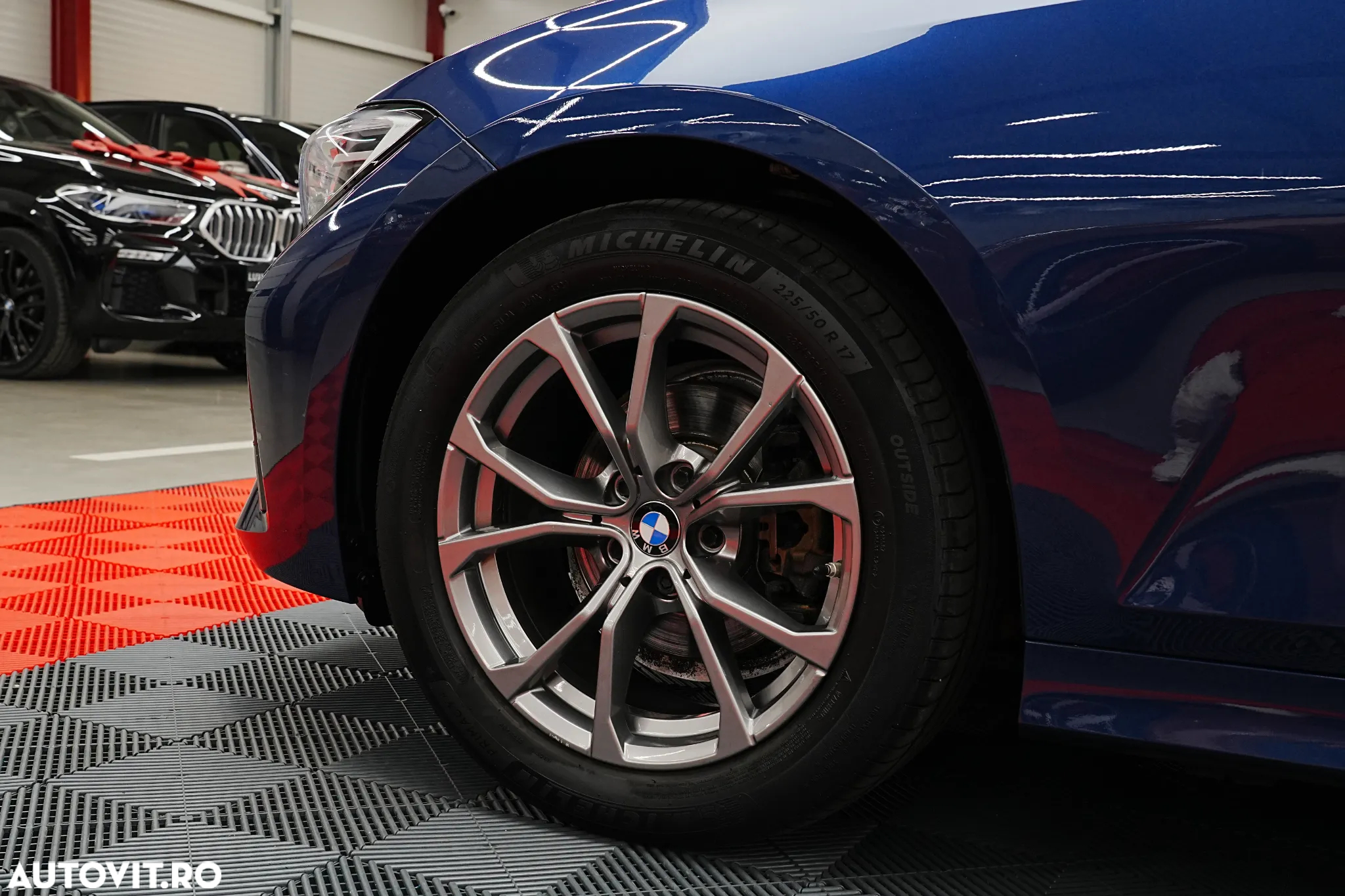 BMW Seria 3 318i Aut. Sport Line - 26