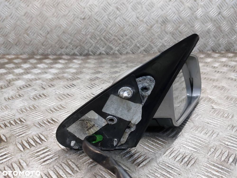 LUSTERKO PRAWE ELEKTRYCZNE SKODA OCTAVIA II 9202 6 PIN EU - 6