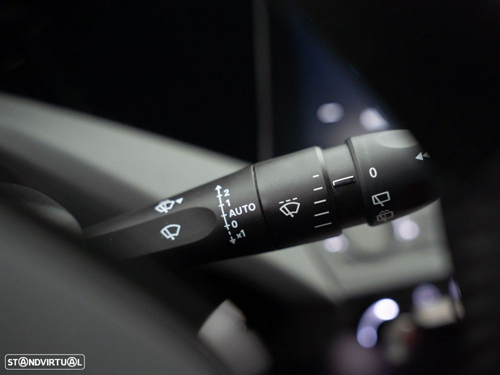 Peugeot 308 SW 1.5 BlueHDi Style EAT8 — fotografia 21