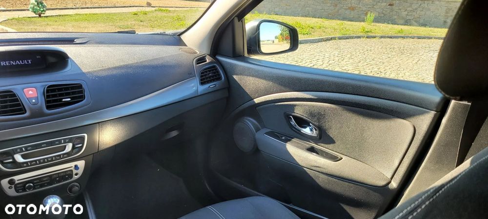 Renault Fluence 1.5 dCi Life - 11