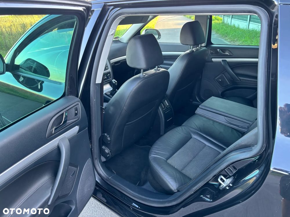 Skoda Octavia Combi 1.4 TSI IMPULS EDITION - 29